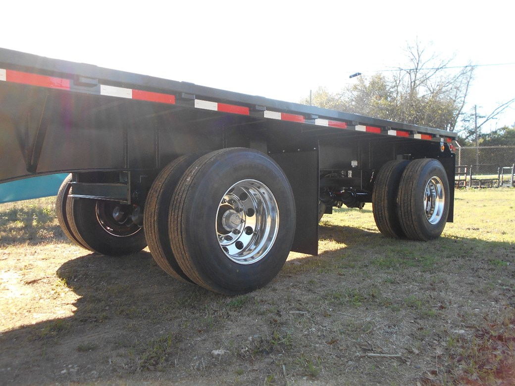 Spread axles and aluminum wheels allow customers to carry more weight